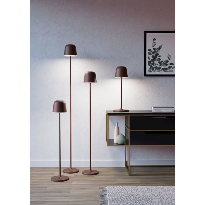 Mannera 140cm Ruosteen ruskea Siirrettävä valmistajalta Eglo - Mannera on ladattava ruosteenruskean ja valkoisen lattiavalaisin, jossa yhdistyy moderni muotoilu ja käytännöllinen kosketusohjaus.