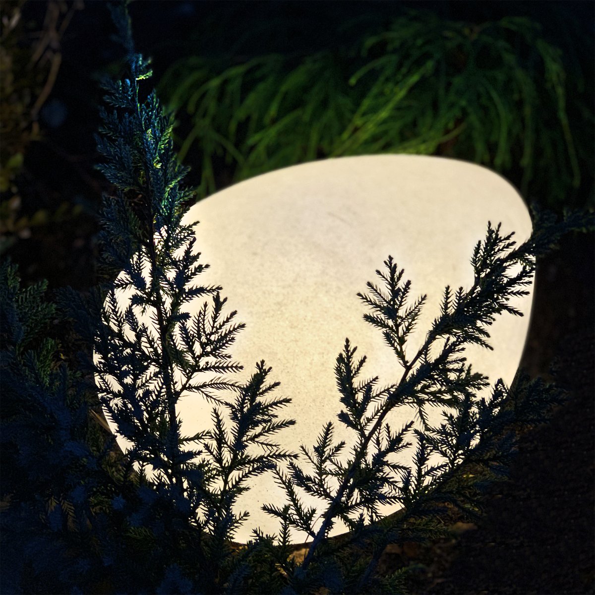 Stone XL Harmaa valmistajalta Lightson - Valaisimissa on lämmin valo ja skandinaavinen muotoilu, jotka on mukautettu pohjoisen ilmastoomme.