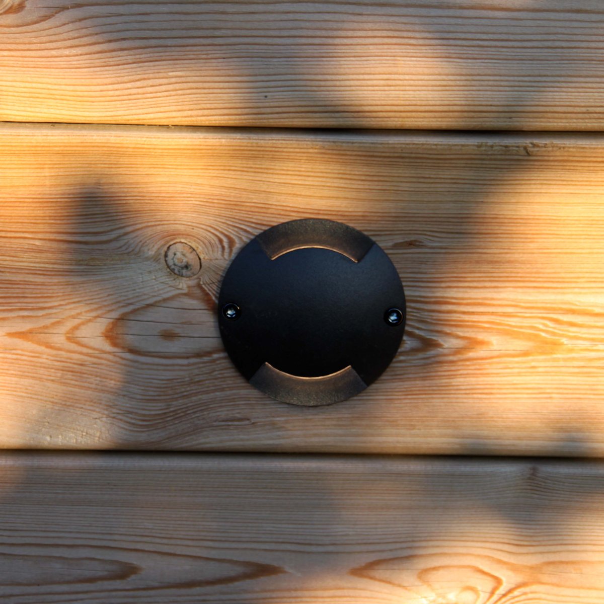 Zenit duo Musta valmistajalta Lightson - Jos sinulla on askelmia, jotka on merkittävä kompastumisvaaran välttämiseksi, Zenit Black (tuote 5105) on täydellinen valaisin siihen; se ei sokea.