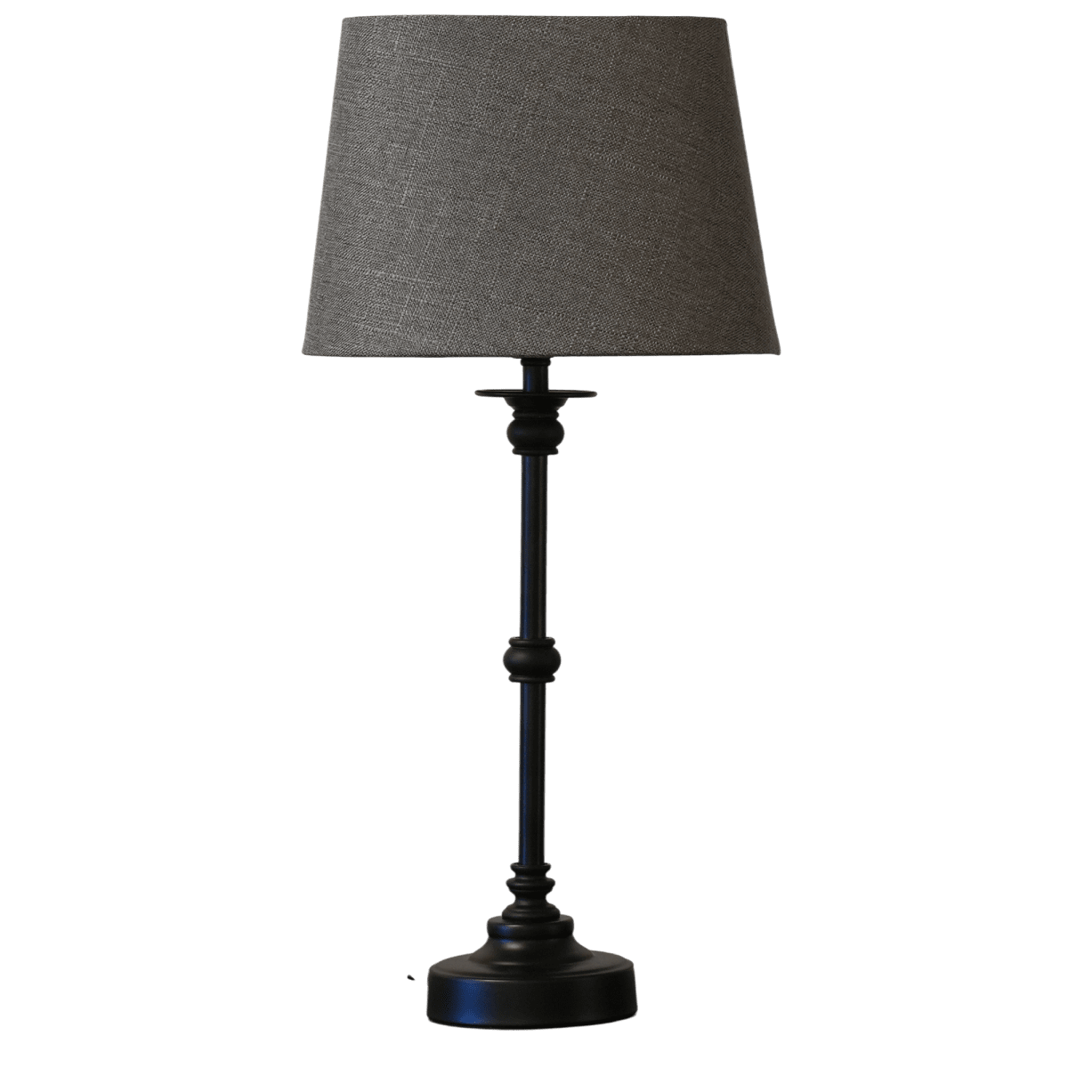 Axel Mini 50cm Musta pöytävalaisin valmistajalta Lampan - Axel mini on tyylik&auml;s p&ouml;yt&auml;valaisin, jolla on klassinen ilme ja koristeelliset yksityiskohdat.