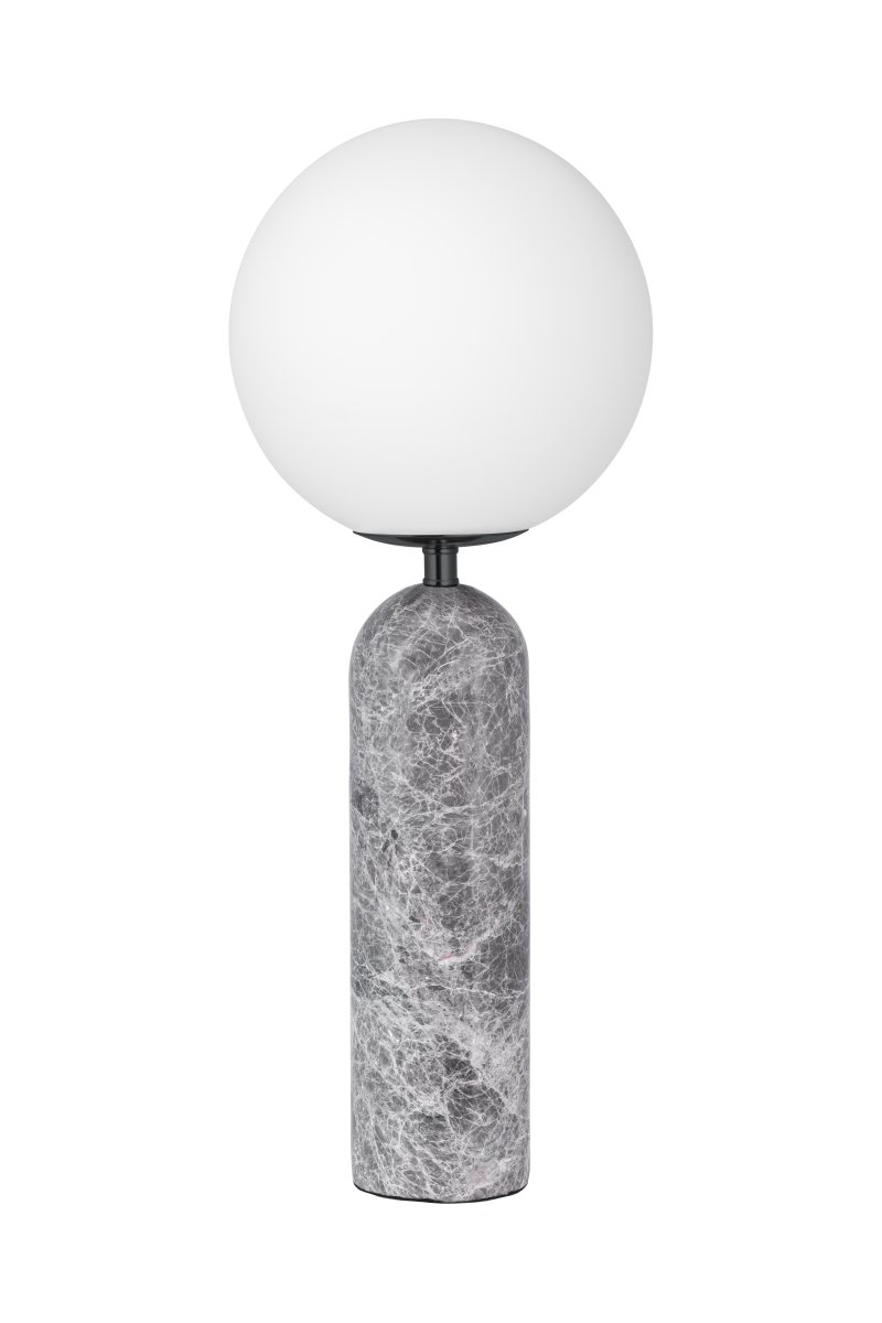 Torrano 53cm Harmaa marmori pöytävalaisin valmistajalta Globen Lighting - Kivi on luonnonmateriaali, jonka marmoroinnin väri ja sävyt vaihtelevat ja luovat ainutlaatuisen kuvion jokaiselle kappaleelle.
