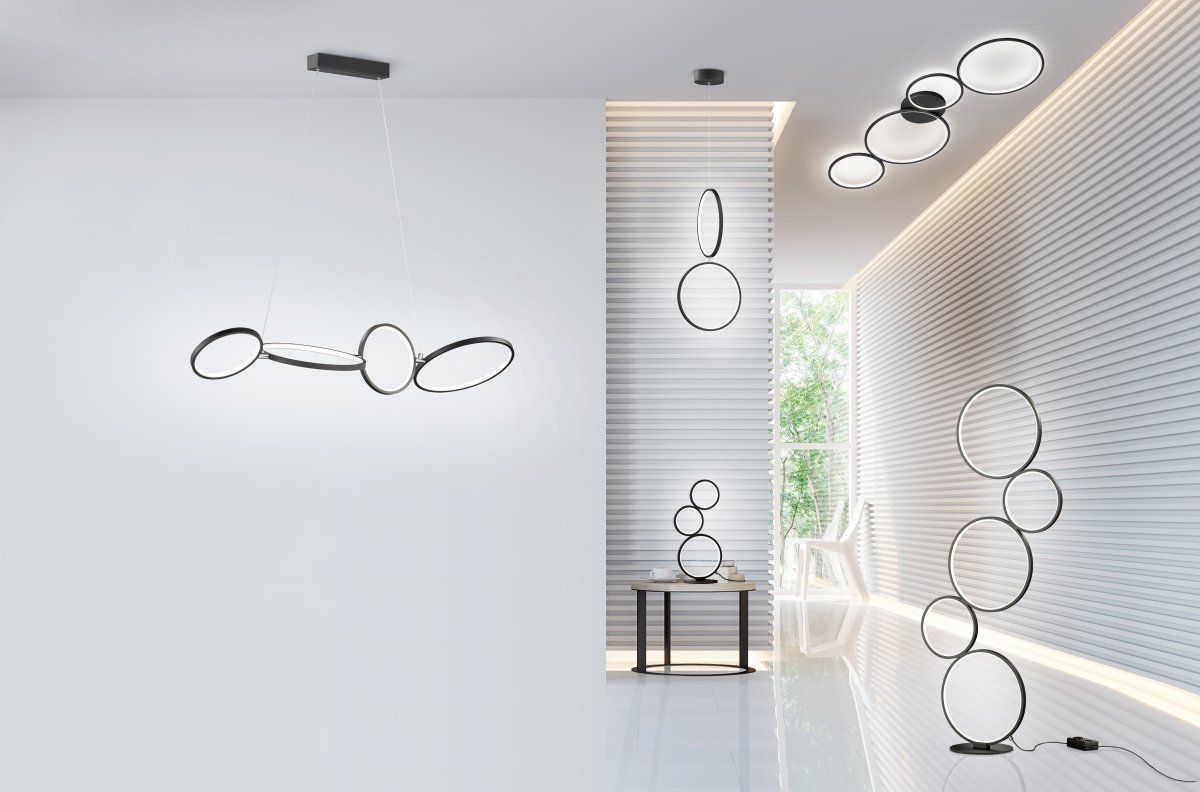 Rondo 45cm Musta pöytävalaisin valmistajalta Trio Lighting - 45 cm korkeassa lampussa on integroitu johtokytkimellä ohjattava himmennin, joten valon kirkkautta voi säätää joustavasti.