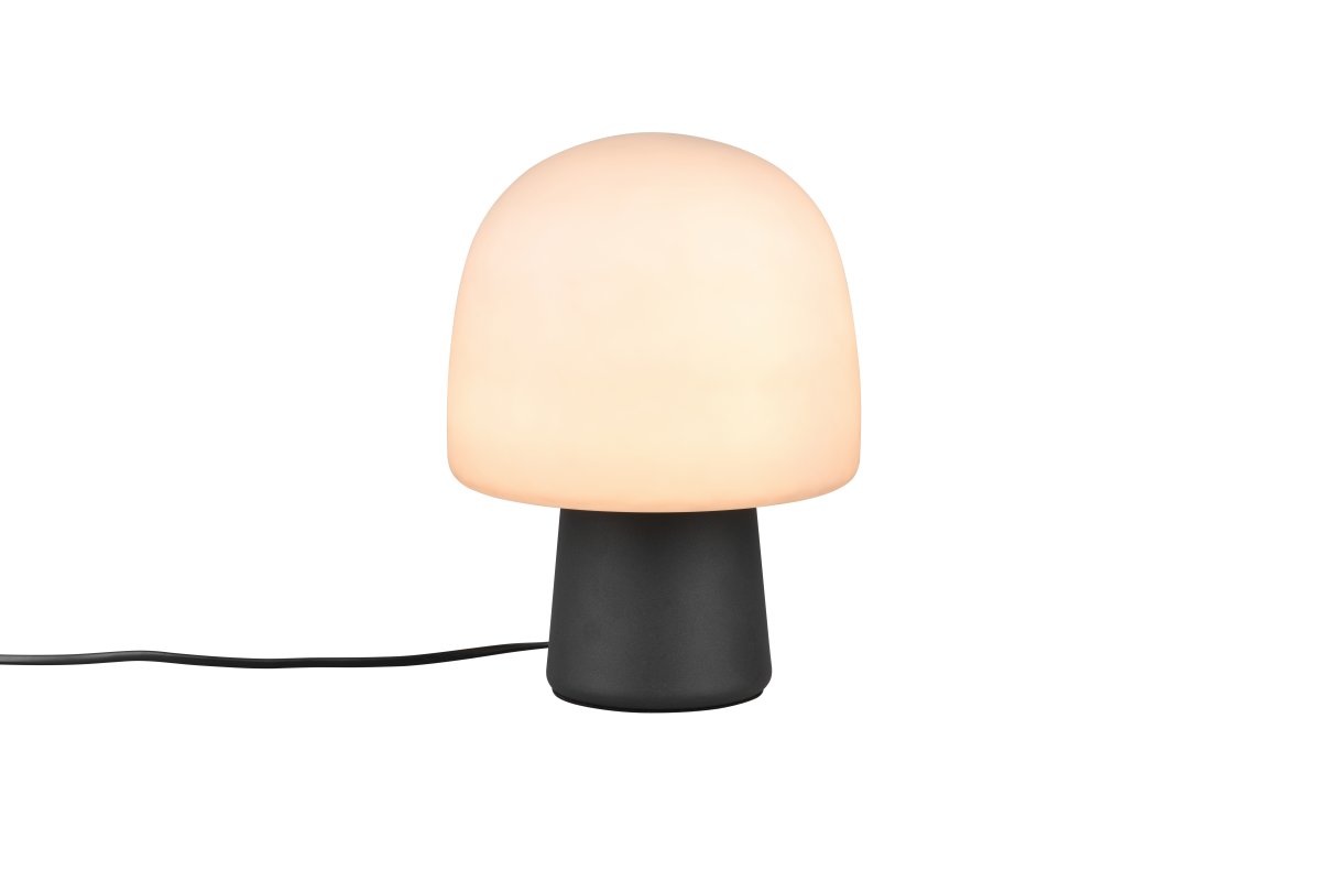 Steen 27cm Musta pöytävalaisin valmistajalta Trio Lighting - Sienen muotoinen siluetti sekä mattamustan pohjan ja taupe-värisen lasinäytön yhdistelmä tekevät siitä tyylikkään katseenvangitsijan joka huoneessa.