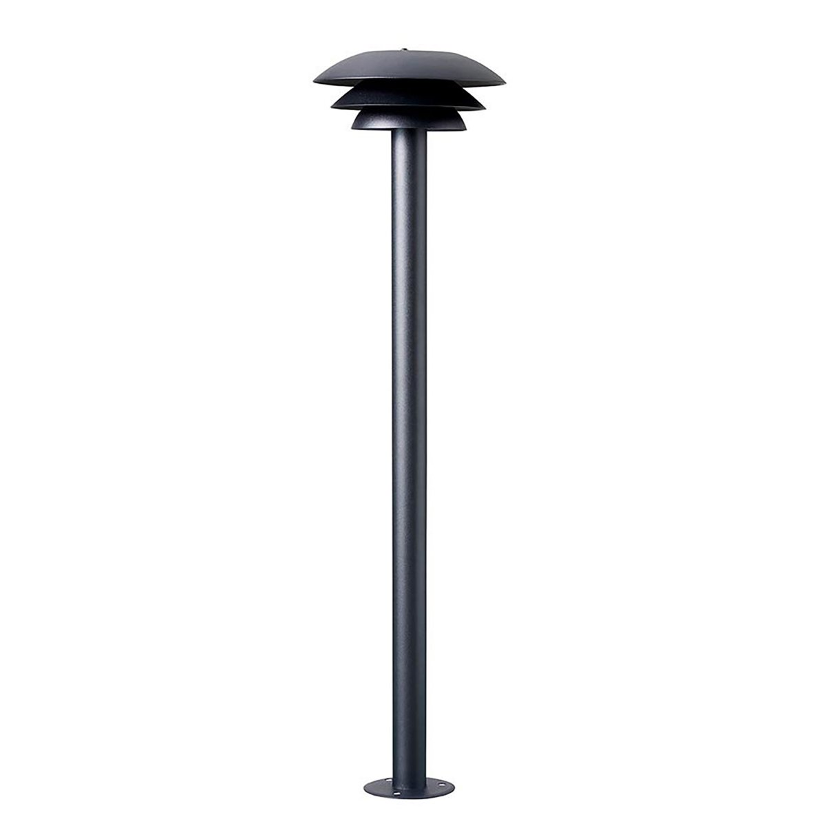 DL20 Musta pylväsvalaisimet valmistajalta Dyberg Larsen - Valaisin on valmistettu mustasta ruostumattomasta teräksestä ja on 80 cm korkea, varjostimen halkaisija on 20 cm.