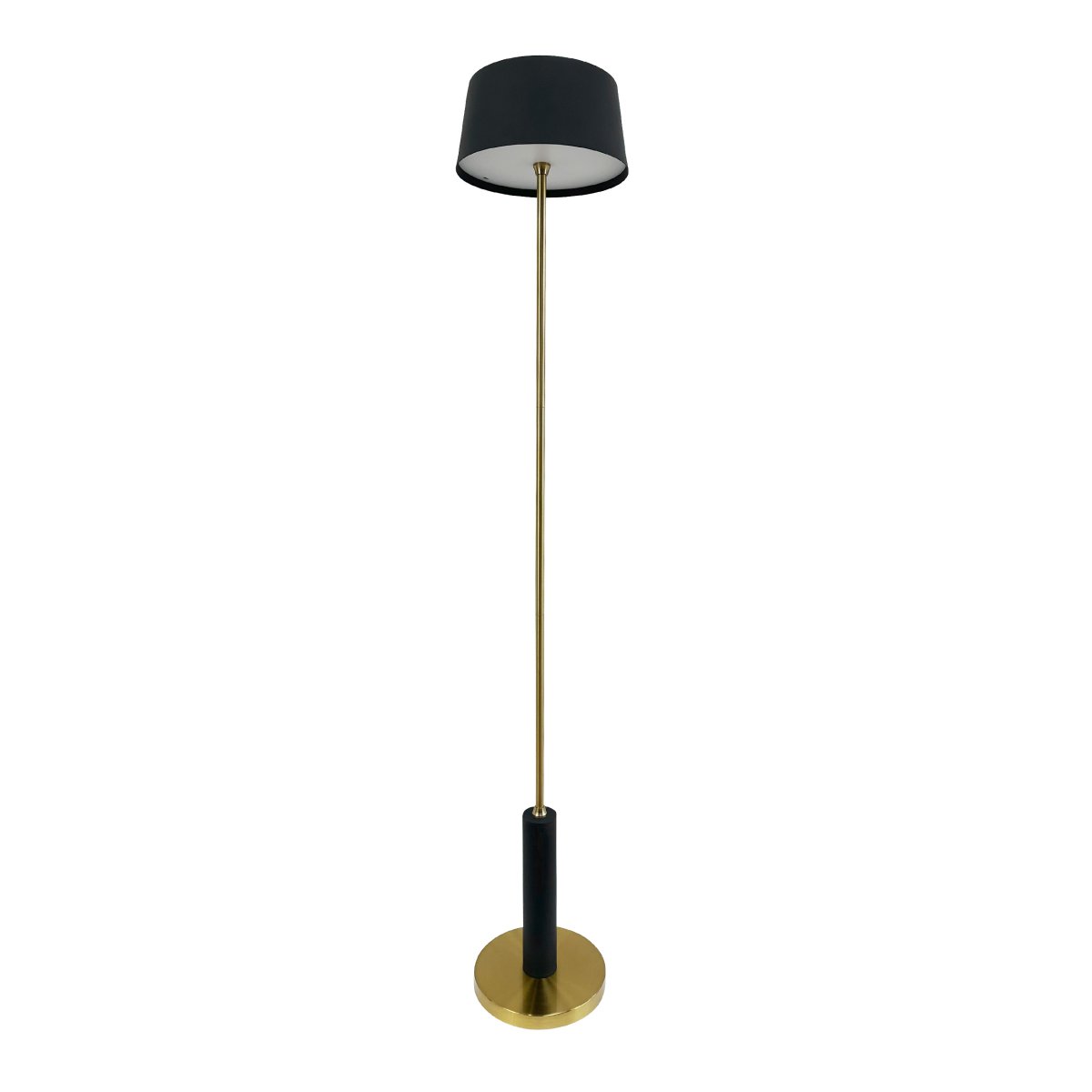 Yoyo LED 125cm Messinki Siirrettävä valmistajalta Dyberg Larsen - Med en bas och stomme i m&auml;ssings, kombinerat med en sk&auml;rm i borstad svart metall, blir Yoyo en elegant inredningsdetalj.