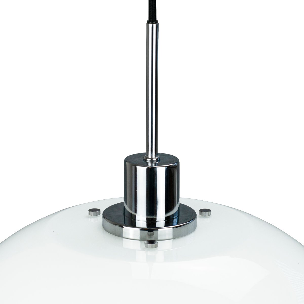 DL31 Ø31 Kromi kattovalaisin valmistajalta Dyberg Larsen - Tyylikäs riipus DL31 on DL-sarjan uusi jäsen ja on kaunis ominaisuus jokaisessa kotisi pöydässä.