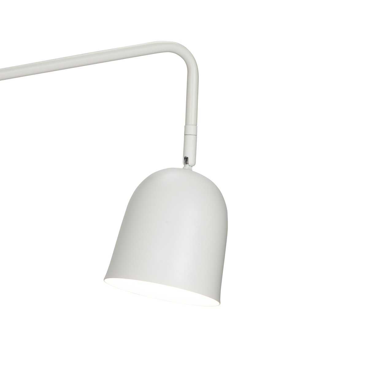 Manchester 45cm Valkoinen seinävalaisin valmistajalta Dyberg Larsen - Manchester-sein&auml;valaisin on kaunis ja yksinkertainen sein&auml;valaisin, jonka et&auml;isyys sein&auml;&auml;n on reilu.