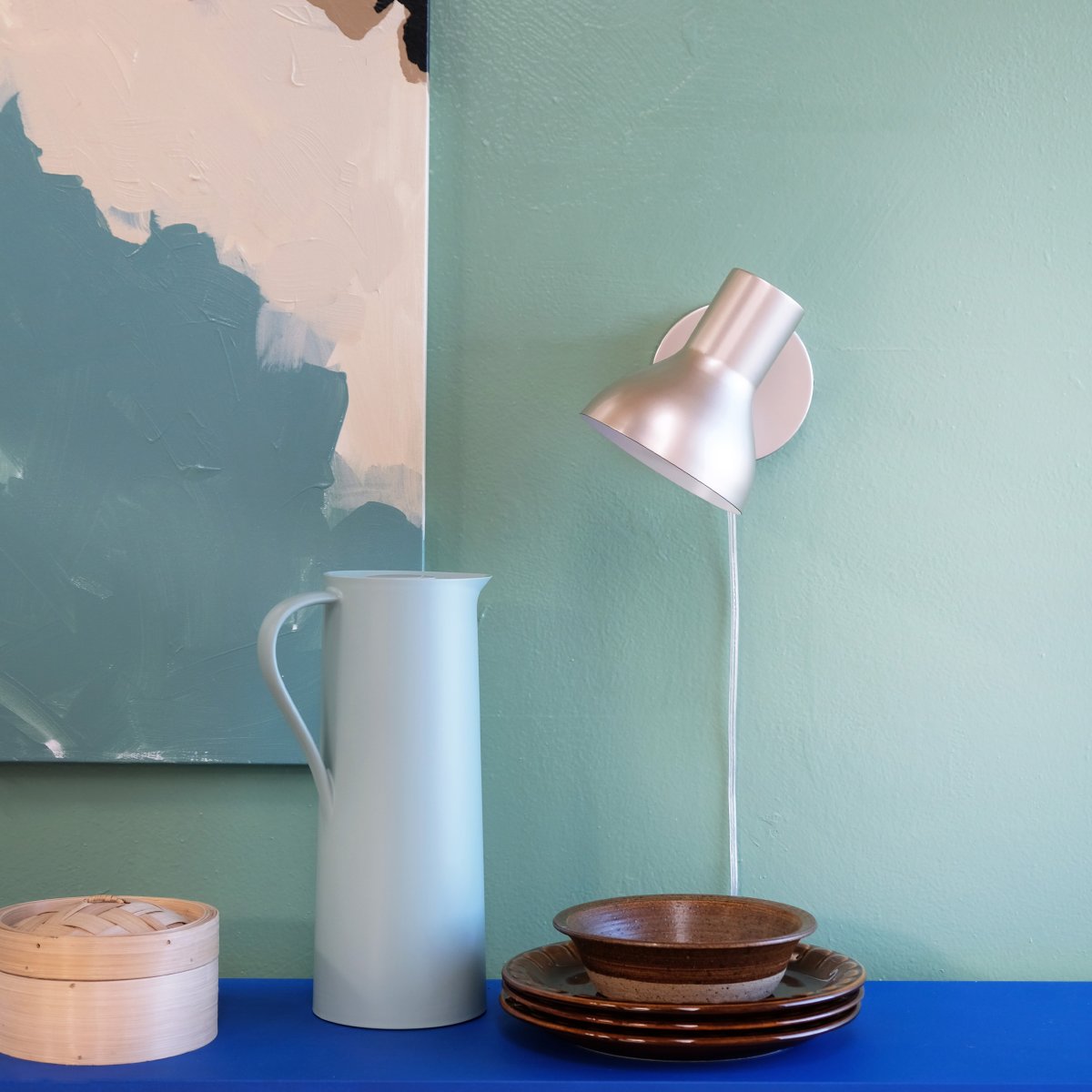 Bob Beige lukulamppu valmistajalta Dyberg Larsen - Bob &auml;r det perfekta valet f&ouml;r det moderna hemmet och kombinerar stilren design med funktionalitet.