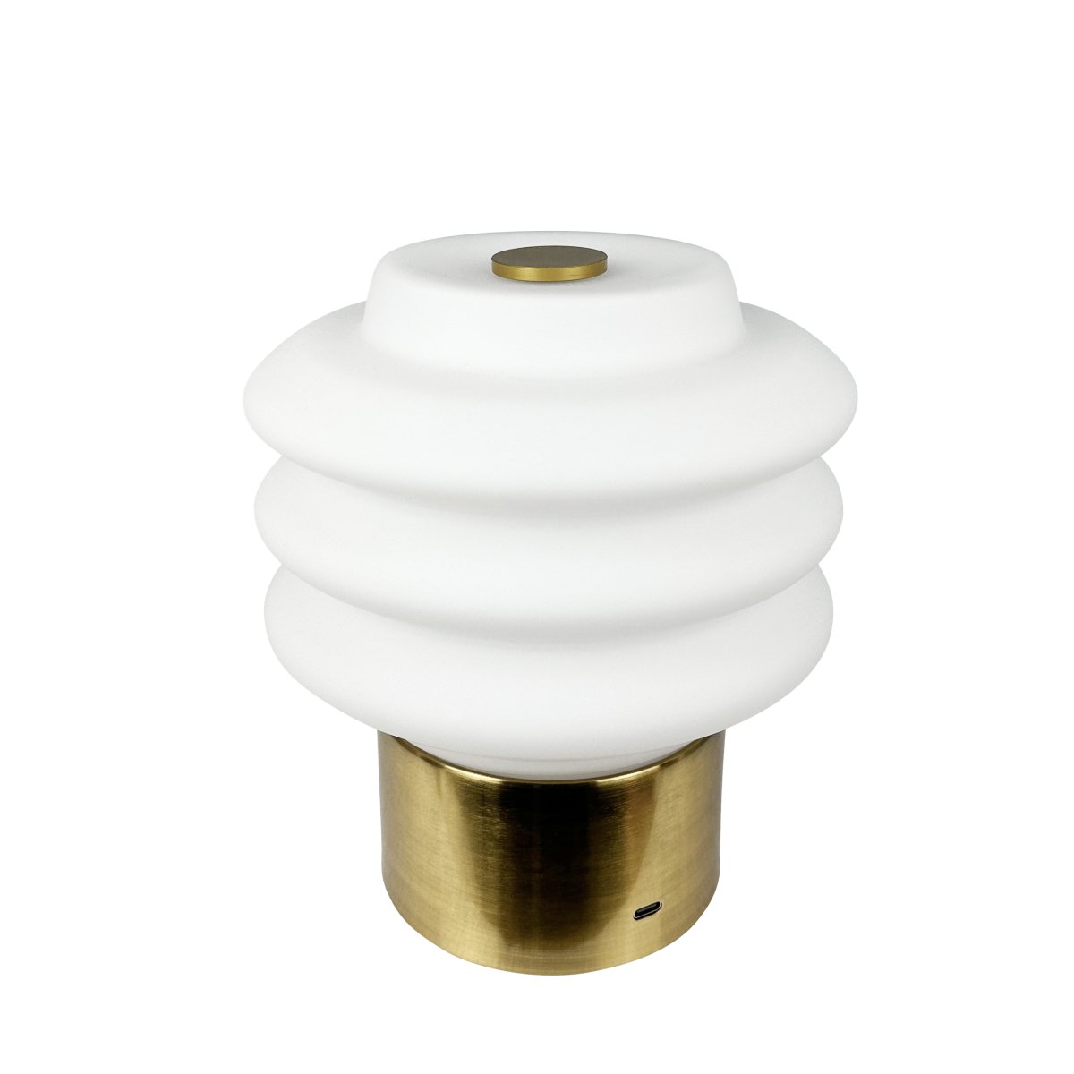 Diva LED 18cm Messinki Siirrettävä valmistajalta Dyberg Larsen - Tillverkad av opalglas ger den ett mjukt, behagligt sken, och den inbyggda LED-tekniken g&ouml;r den energieffektiv och h&aring;llbar.