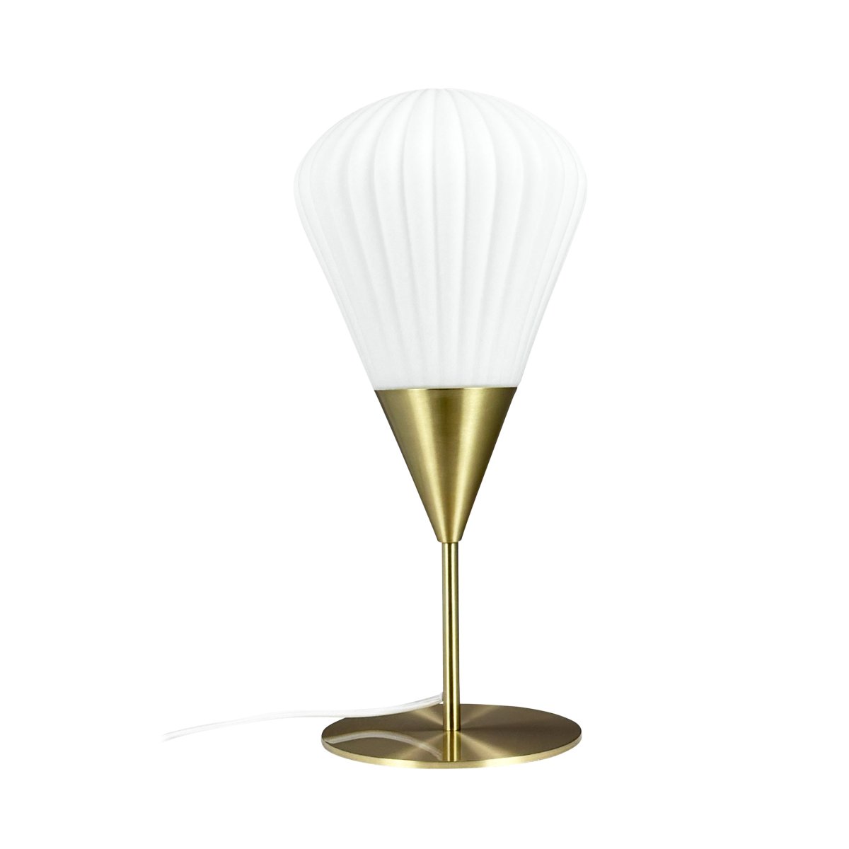 Ballon 45cm Valkoinen pöytävalaisin valmistajalta Dyberg Larsen - Med sin moderna form och stilrena material &auml;r Ballon bordslampa ett perfekt val f&ouml;r den som vill kombinera funktion, ljus och elegans i sin inredning.