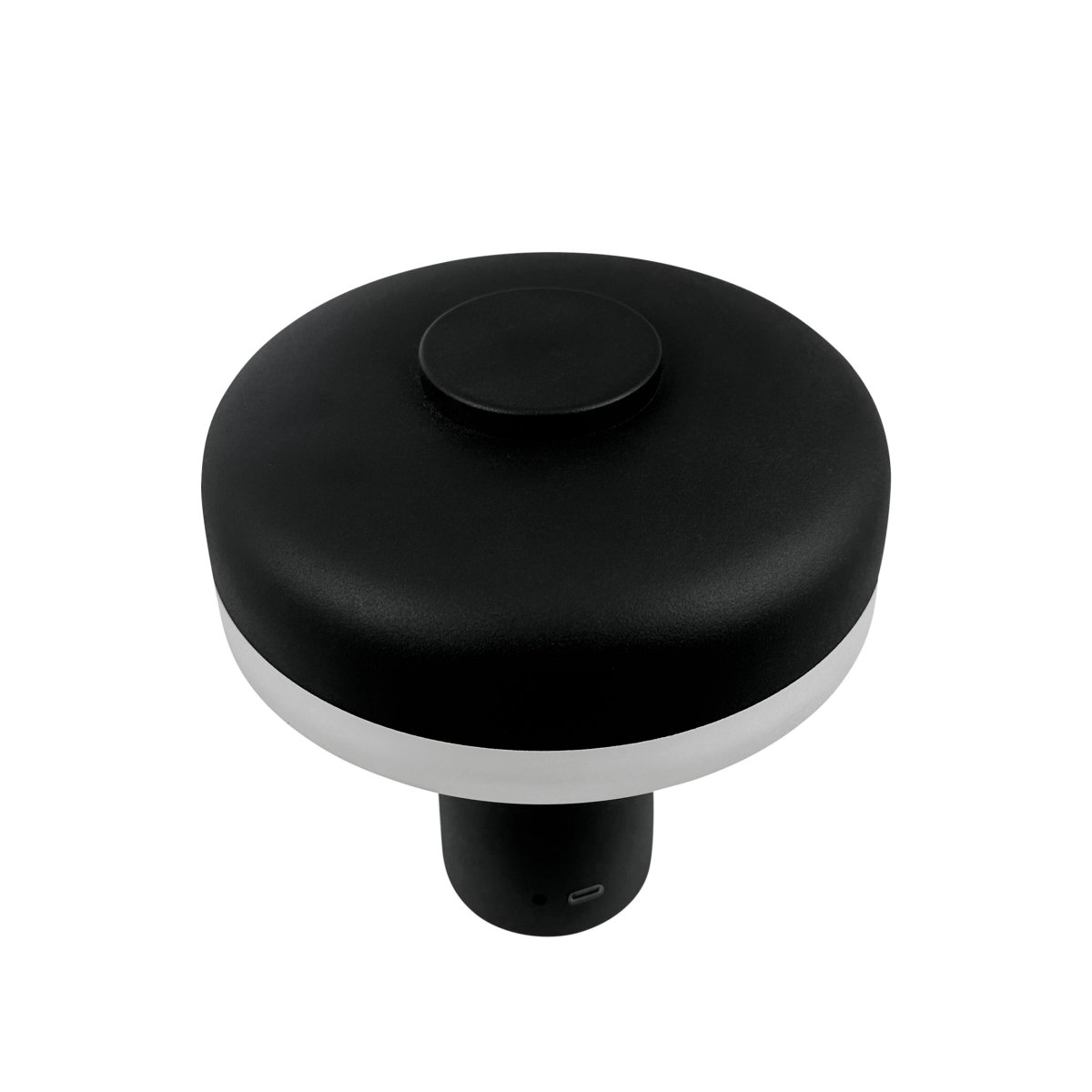 Porter 16cm Musta Siirrettävä valmistajalta Dyberg Larsen - Porter LED-ladattava pöytävalaisin on moderni ja toimiva valaisin, jossa on ainutlaatuinen muotoilu, jossa valo tulee reunasta, mikä antaa miellyttävän ja tasaisen valon.