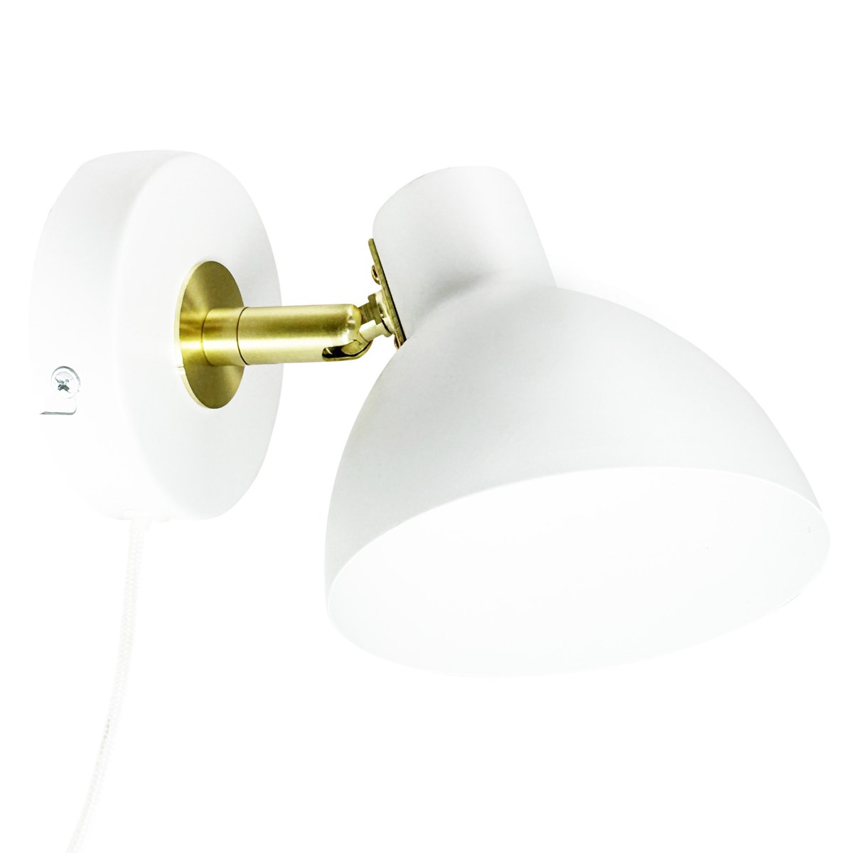 Lilje Valkoinen lukulamppu valmistajalta Dyberg Larsen - Den justerbara sk&auml;rmen kan b&aring;de lutas och vridas, vilket g&ouml;r det enkelt att anpassa ljuset efter behov och skapa r&auml;tt st&auml;mning i rummet.