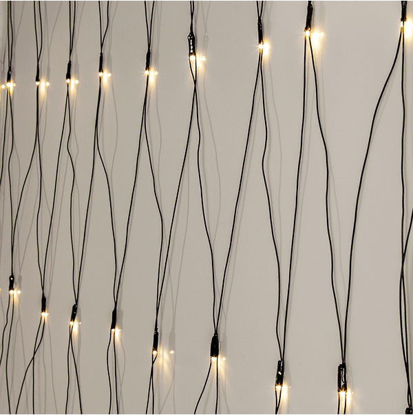 Valoverkko Shiny Warm White 3m Musta valmistajalta Star Trading - Kaulakoru, jossa on 200 LED-valopistett&auml; ja kaunis l&auml;mmin valkoinen valo.