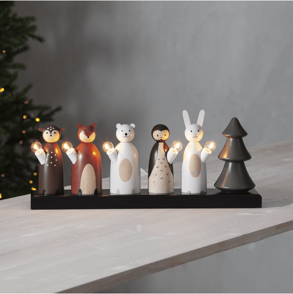 Forest friends Monikäyttöinen valmistajalta Star Trading - Kynttil&auml;njalka luo upean l&auml;mpim&auml;n ja kodikkaan joulutunnelman.