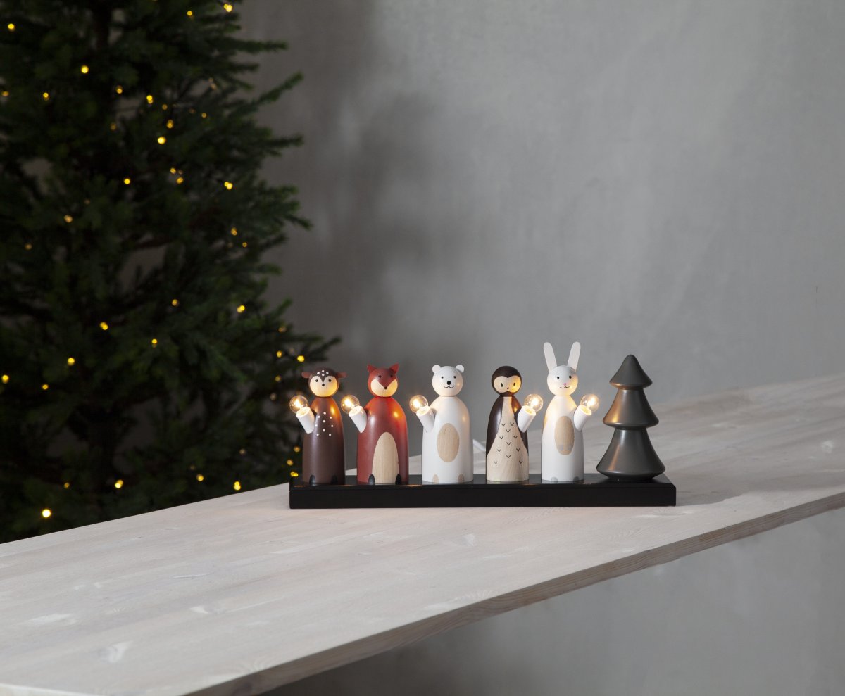 Forest friends Monikäyttöinen valmistajalta Star Trading - Kynttil&auml;njalka luo upean l&auml;mpim&auml;n ja kodikkaan joulutunnelman.