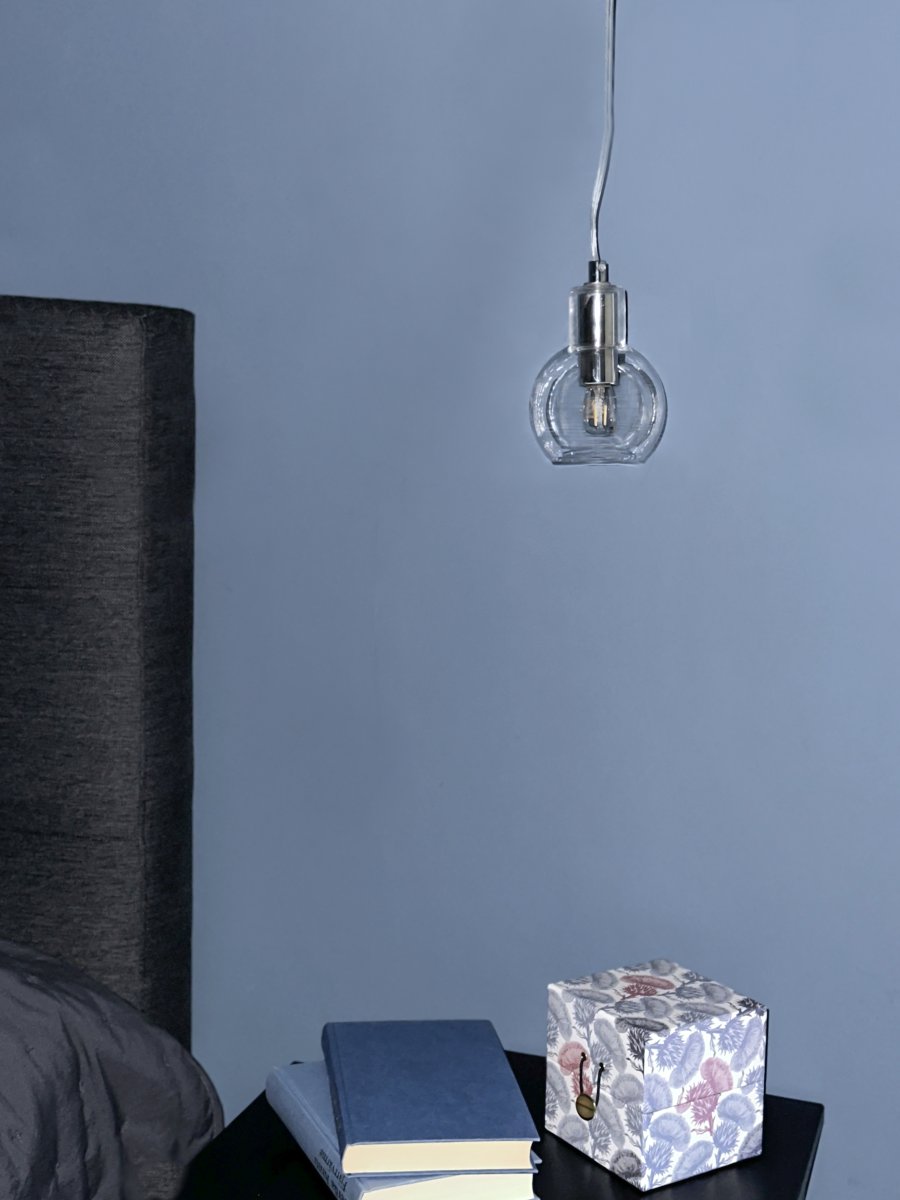 Leah Ø10 Kromi ikkunavalaisin valmistajalta Aneta Lighting - Leah-ikkunavalaisin yhdistää lasia ja metallia tyylikkäällä tavalla.