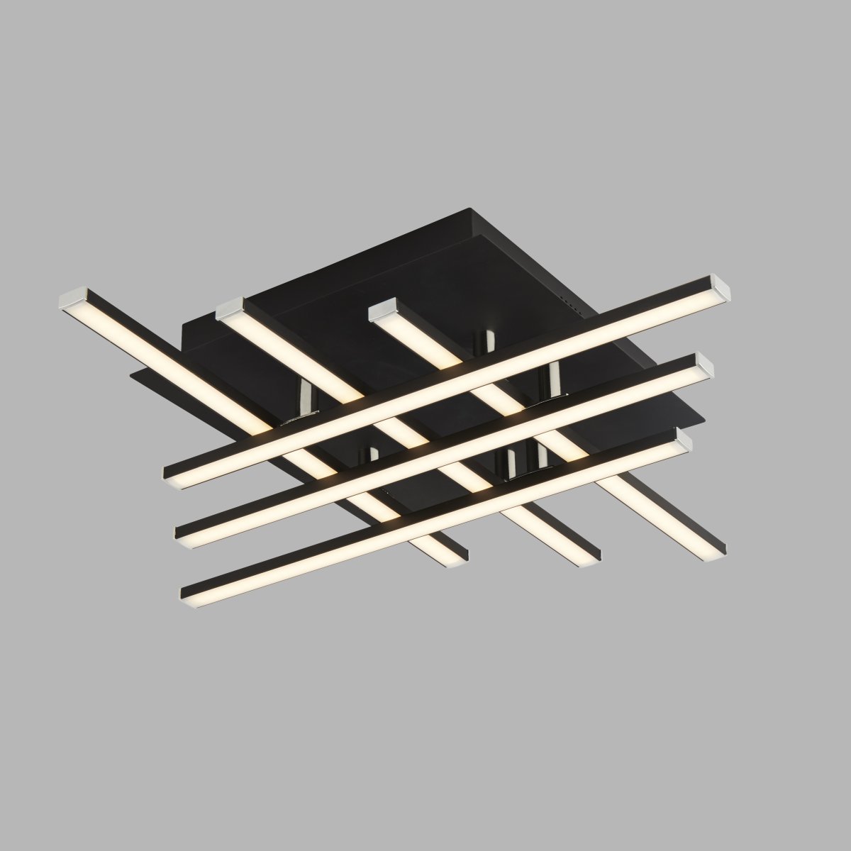 Matrix 45cm Matta musta plafondi valmistajalta Searchlight - T&auml;m&auml; puhdas ja tyylik&auml;s valaisin sopii t&auml;ydellisesti huoneisiin, joissa on matala katto, kuten makuuhuoneet, olohuoneet tai k&auml;yt&auml;v&auml;t, ja se lis&auml;&auml; huomiota her&auml;tt&auml;v&auml;n yksityiskohdan.