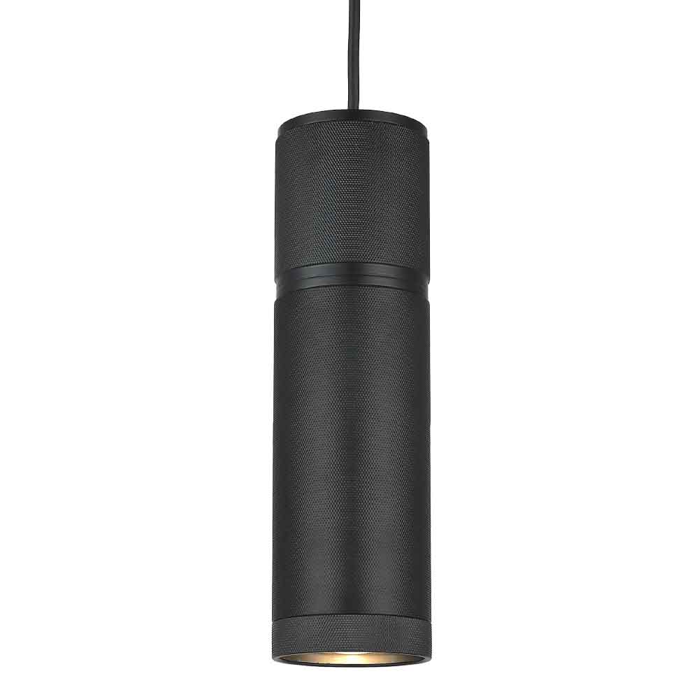 Zoomaa kuva kohteesta Halo Ø7 Musta kattovalaisin valmistajalta Halo Design - Sylinterim&auml;inen musta metallivarjostin tarjoaa suunnatun ja miellytt&auml;v&auml;n valon, joka sopii erinomaisesti keitti&ouml;&ouml;n, ruokap&ouml;yt&auml;&auml;n tai eteiseen.