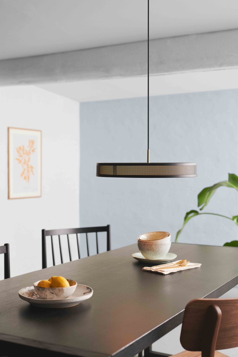 Frame Ø43 Musta kattovalaisin valmistajalta Halo Design - 