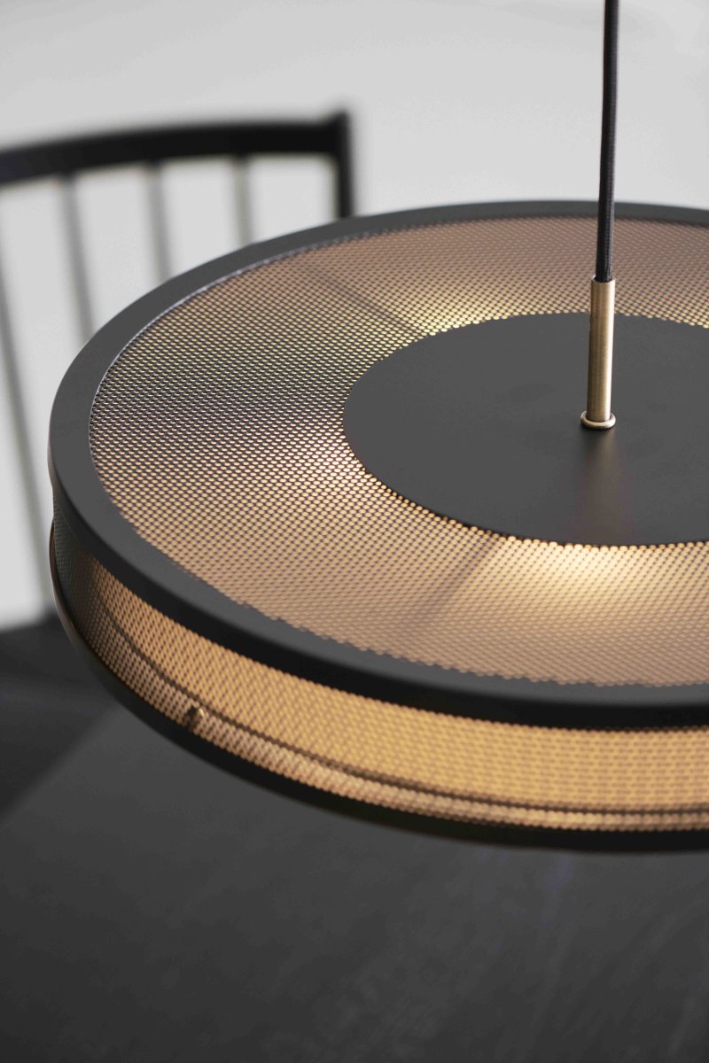 Frame Ø43 Musta kattovalaisin valmistajalta Halo Design - 