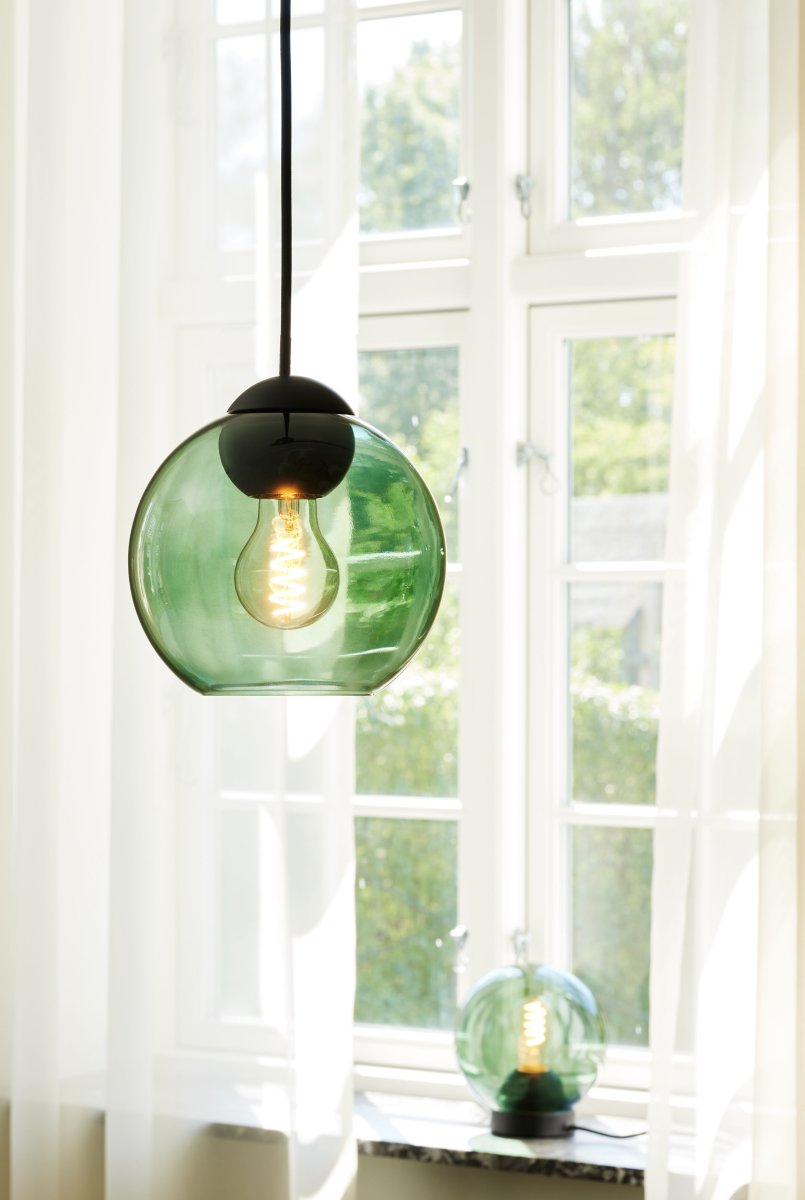 Bubbles Ø18 Vihreä kattovalaisin valmistajalta Halo Design - Bubbles-lampun yksinkertainen muoto antaa sille kauniin muotoilun.
