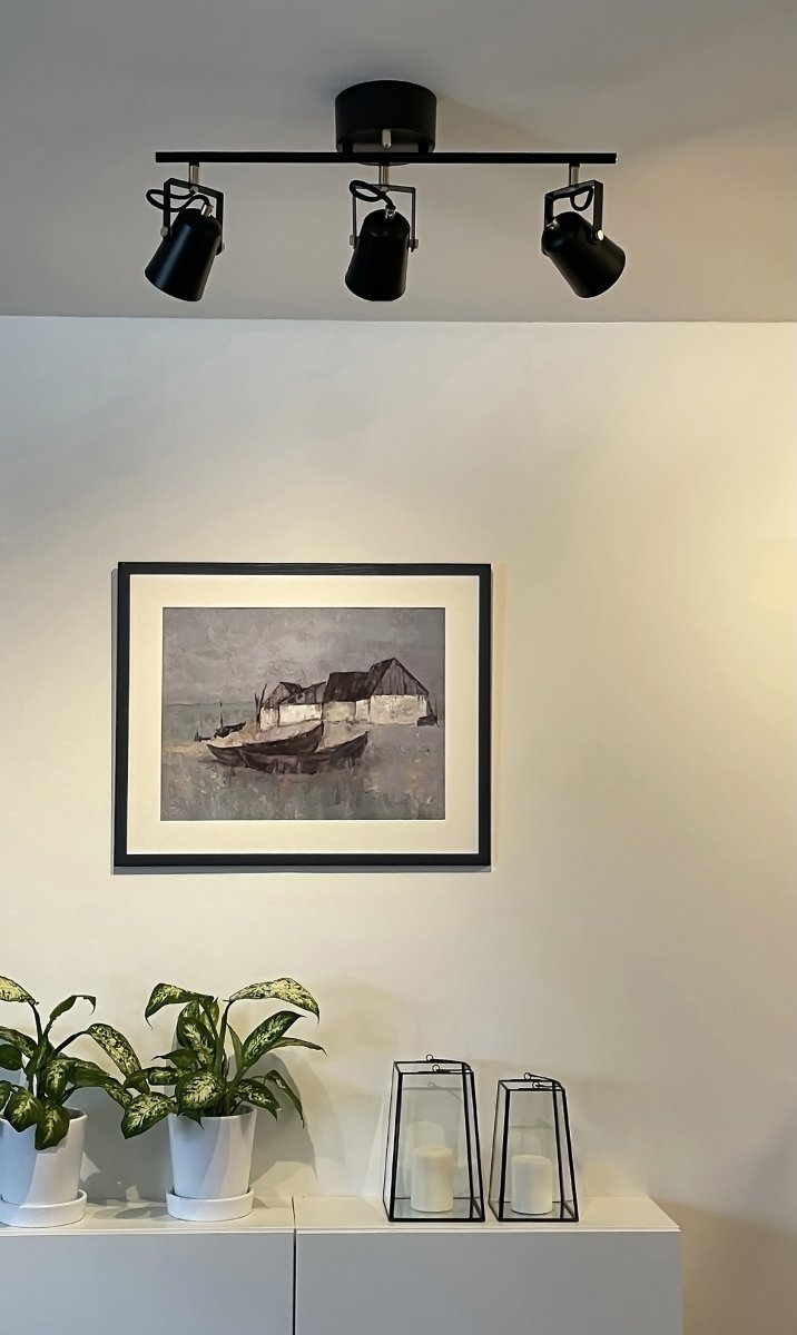 Metz 3 Musta kohdevalaisin valmistajalta Aneta Lighting - 