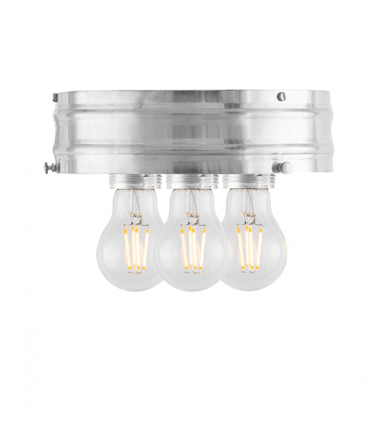 Heidenstam 200 Nikkeli valmistajalta Karlskrona lampfabrik - Lampan &auml;r f&ouml;rsedd med tre ljusk&auml;llor f&ouml;r en j&auml;mnare och behagligare ljusbild, vilket &auml;r s&auml;rskilt viktigt vid anv&auml;ndandet av slipade kristallglas.