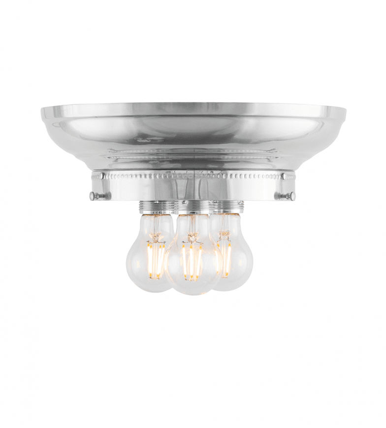 Fröding 200 Nikkeli valmistajalta Karlskrona lampfabrik - Lampan &auml;r f&ouml;rsedd med tre ljusk&auml;llor f&ouml;r en j&auml;mnare och behagligare ljusbild, vilket &auml;r s&auml;rskilt viktigt vid anv&auml;ndandet av slipade kristallglas.