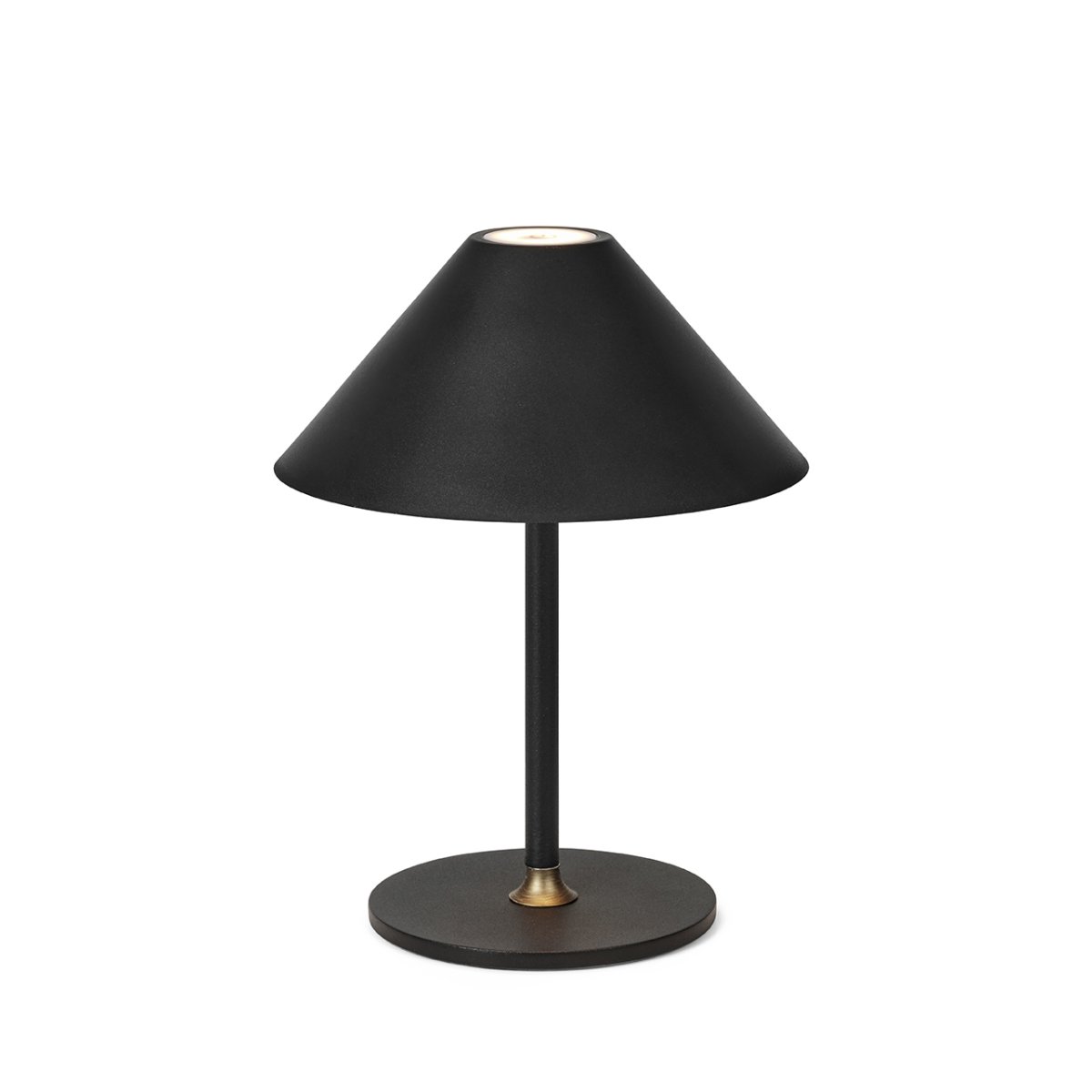 Hygge 20cm Musta Siirrettävä valmistajalta Halo Design - Hygge on kannettava pöytävalaisin, jossa on moderni muotoilu ja valmistettu metallista.