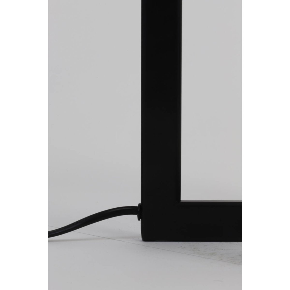 Mace 46cm Musta lampunjalka valmistajalta Light & Living - 