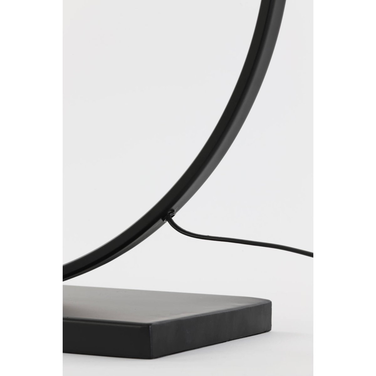Liva 80cm Musta lampunjalka valmistajalta Light & Living - 