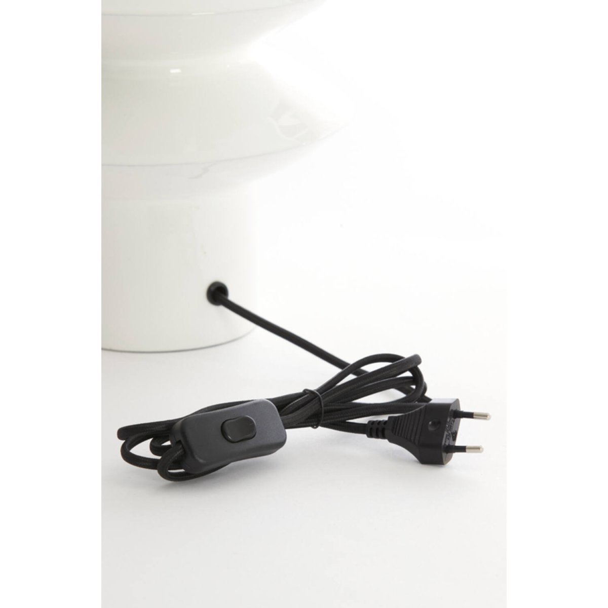Petch 26cm Valkoinen lampunjalka valmistajalta Light & Living - 
