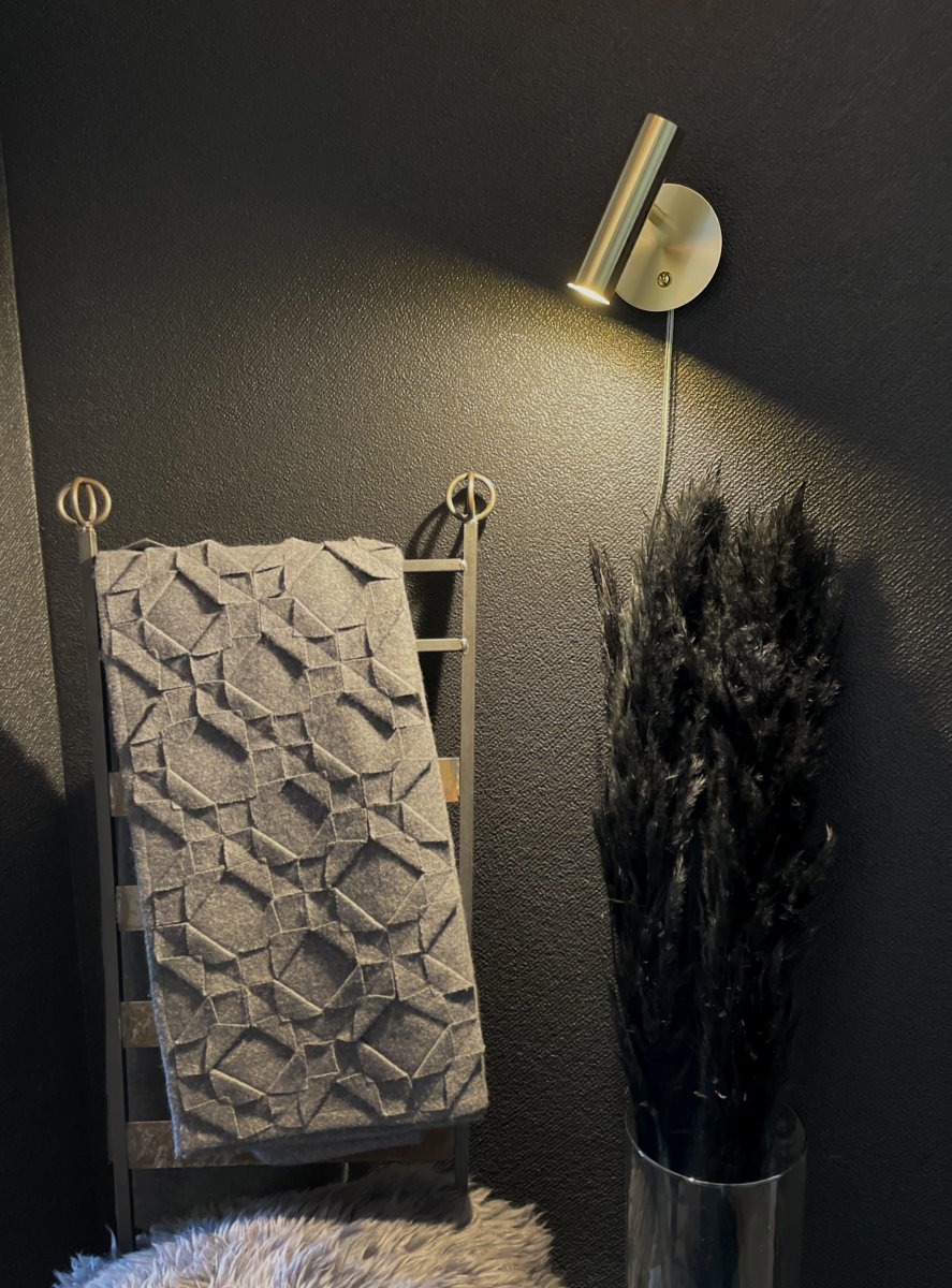 Artic Matt Brass lukulamppu valmistajalta Aneta Lighting - 