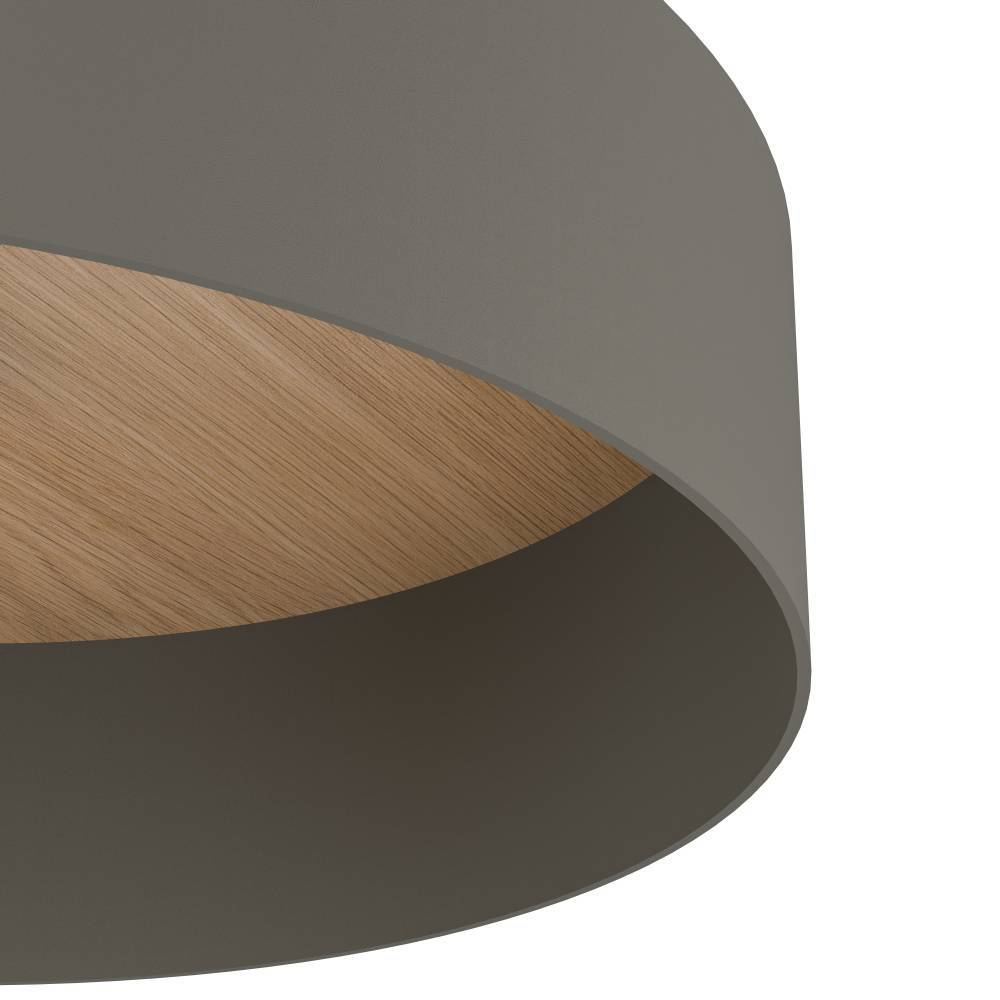 Duaia Ø42 Umbra plafondi valmistajalta Eglo - elegantti vaikutelma, ja kullanv&auml;rinen sisustus heijastaa valoa pehme&auml;sti ja l&auml;mpim&auml;sti.