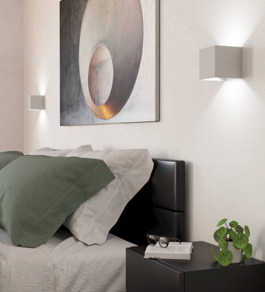 Valmontone 10cm Valkoinen seinävalaisin valmistajalta Eglo - Se on sekä koristeellinen että toimiva, mikä tarkoittaa, että se sopii moneen eri sisustukseen.