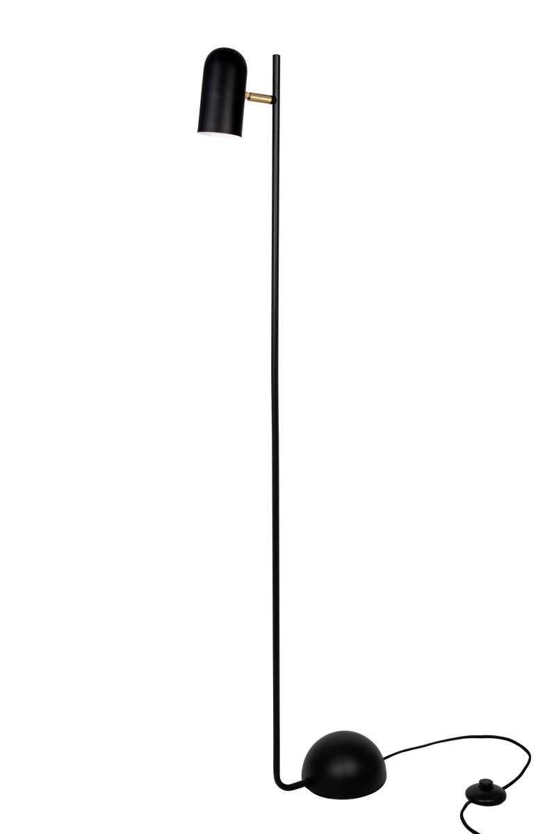 Swan Musta lattiavalaisin valmistajalta Globen Lighting - Valaisin on mustaa metallia ja siinä on yksityiskohdat harjattua messinkiä, siinä on 200 cm pitkä musta tekstiilikaapeli lattiakytkimellä.
