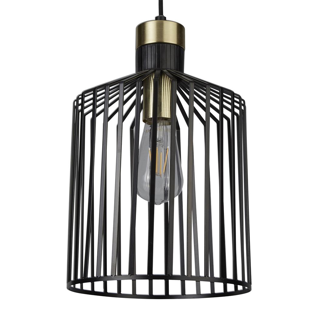 Bird Cage Ø22 Musta kattovalaisin valmistajalta Searchlight - Bird Cage on näyttävä riippuvalaisin, joka yhdistää kestävän mustan metallin elegantteihin kultaisiin yksityiskohtiin.