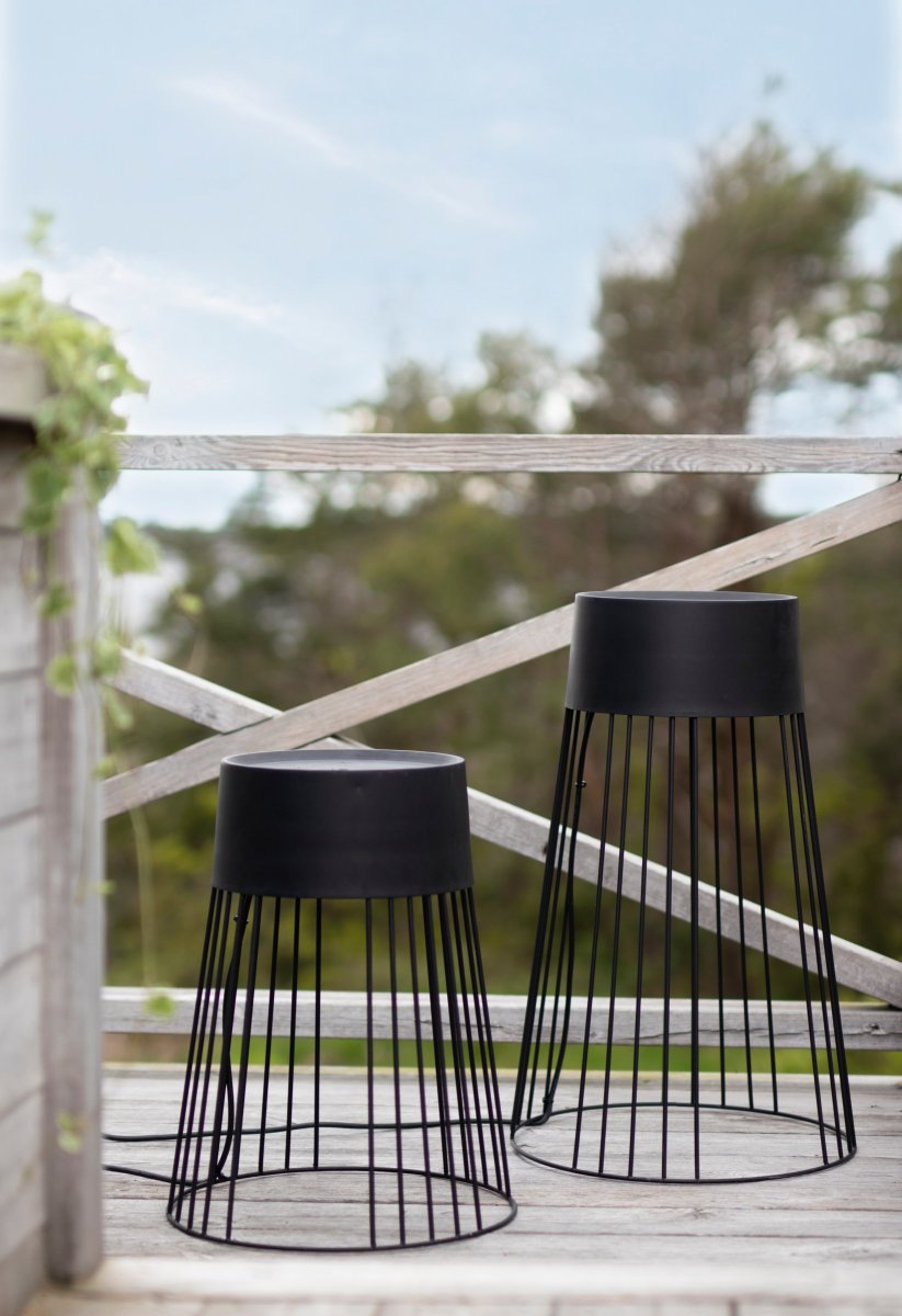 Koster Musta valmistajalta Globen Lighting - Koster on graafinen valaisin, jolla on IP44-luokiteltu.