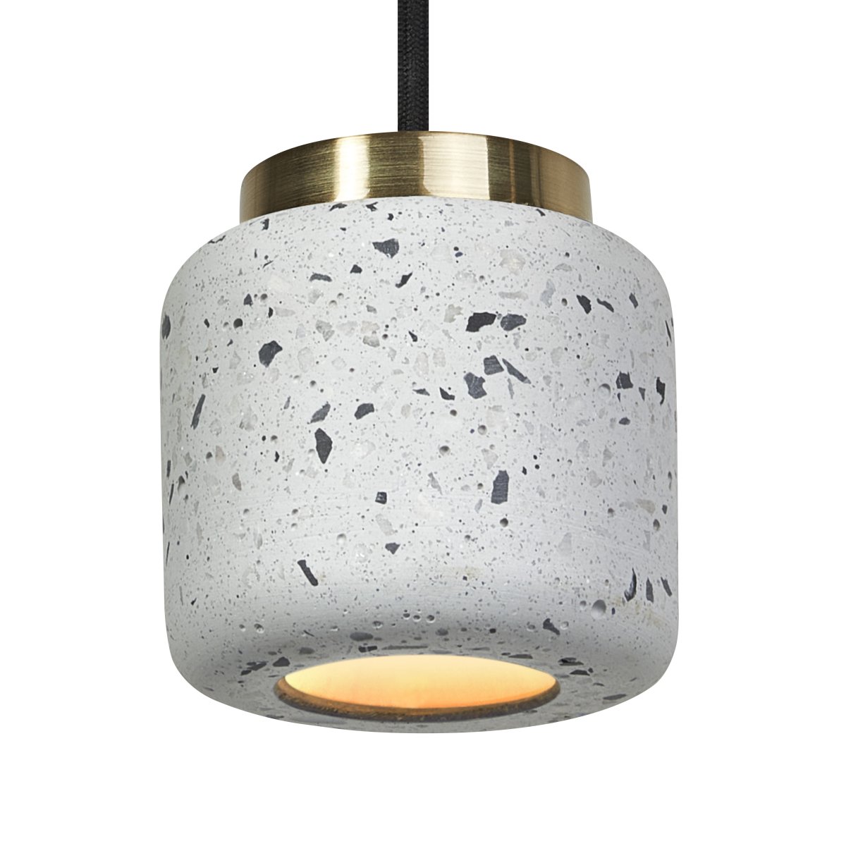 Terrazzo Ball Ø10 Valkoinen kattovalaisin valmistajalta Ledvance - Detaljerna i m&auml;ssing bidrar med en elegans till rummet.