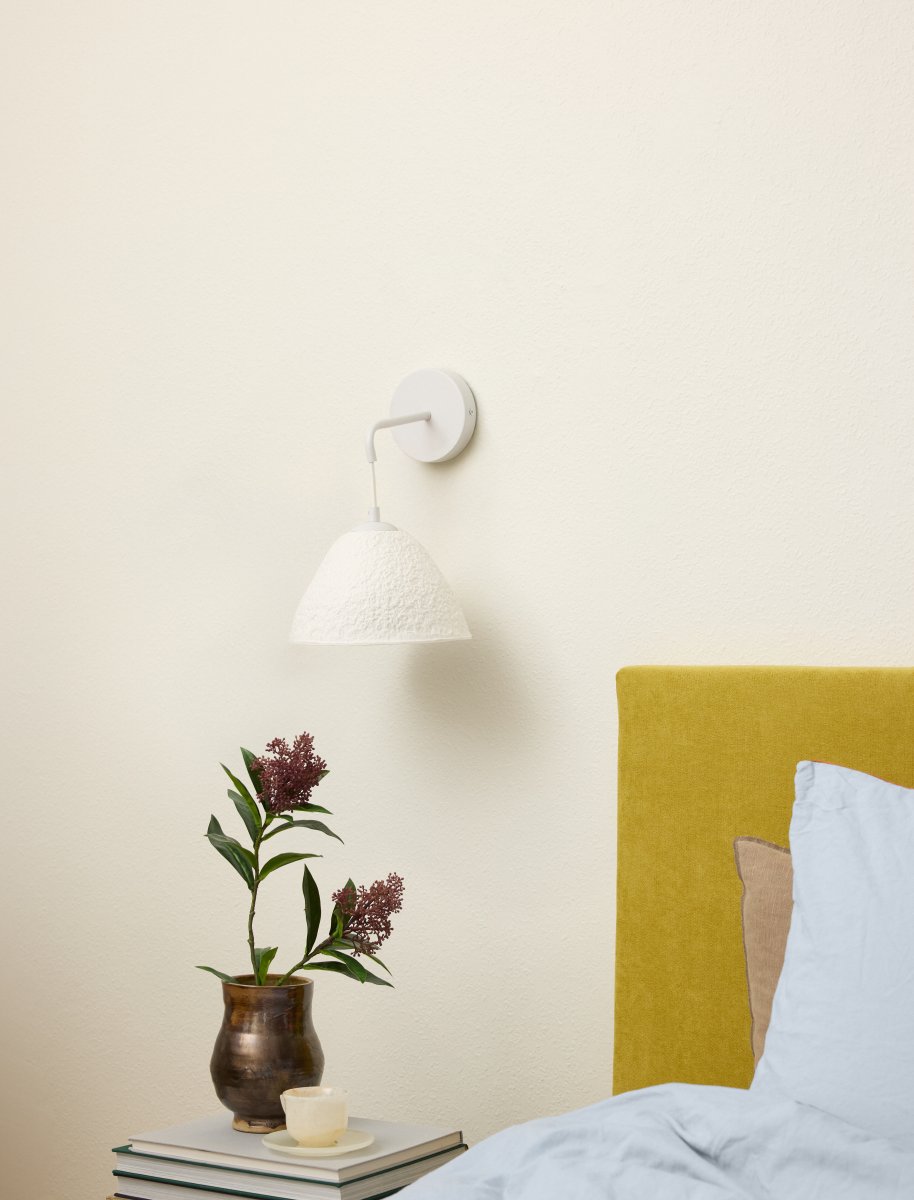 Lotus Leaf Ø22 Valkoinen seinävalaisin valmistajalta Ledvance - Lotus Leaf &auml;on kaunis paperimassasta valmistettu sein&auml;valaisin&eacute; ja tyyliin.