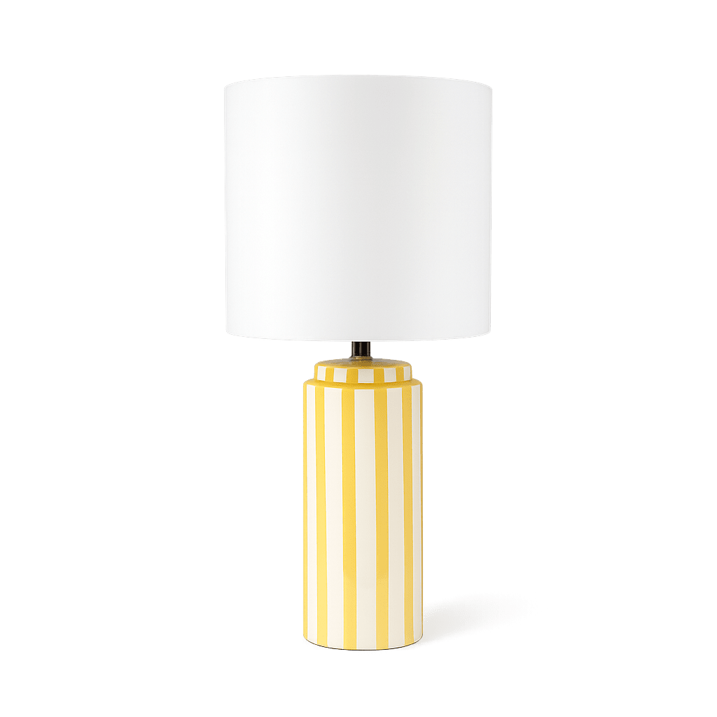 Faro 50cm Keltainen/valkoinen pöytävalaisin valmistajalta Nordic Lighting - Lampunjalka on valmistettu keraamisesta materiaalista, ja sen kermanvalkoinen jalusta ja keltaiset raidat luovat eloisan mutta tasapainoisen vaikutelman.