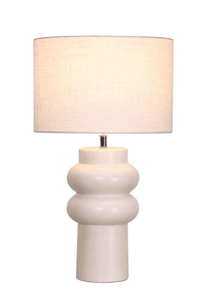 Anelli 56cm Valkoinen pöytävalaisin valmistajalta Nordic Lighting - Anelli -pöytävalaisimessa on tyylikäs keraaminen jalusta ja elegantti pellavainen varjostin.