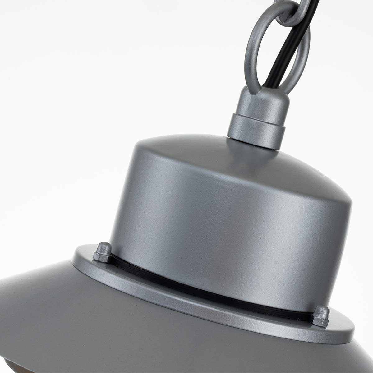 Copenhagen Ø22 Hopea valmistajalta Elstead Lighting - Tillverkad av rostfritt st&aring;l i silverfinish och glas, erbjuder den en h&aring;llbar och v&auml;dert&aring;lig konstruktion som passar perfekt f&ouml;r entr&eacute;er, altaner och verandor.