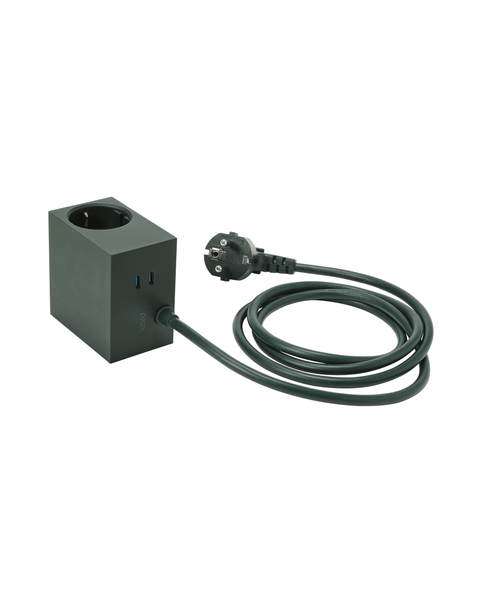 Cuboid+ Tummanvihreä valmistajalta Kord - Cuboid on luotu sulautumaan kotiisi tai toimistoosi tarjoamalla &auml;lyk&auml;st&auml; toiminnallisuutta, suurta joustavuutta ja oman identiteettins&auml;.