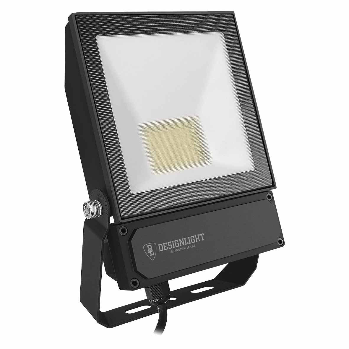 Elly valonheitin 50W Musta valmistajalta Designlight - Elly 50W on tehokas ja luotettava LED-valonheitin, jossa on symmetrinen, leve&auml; 120&deg; valokeila.