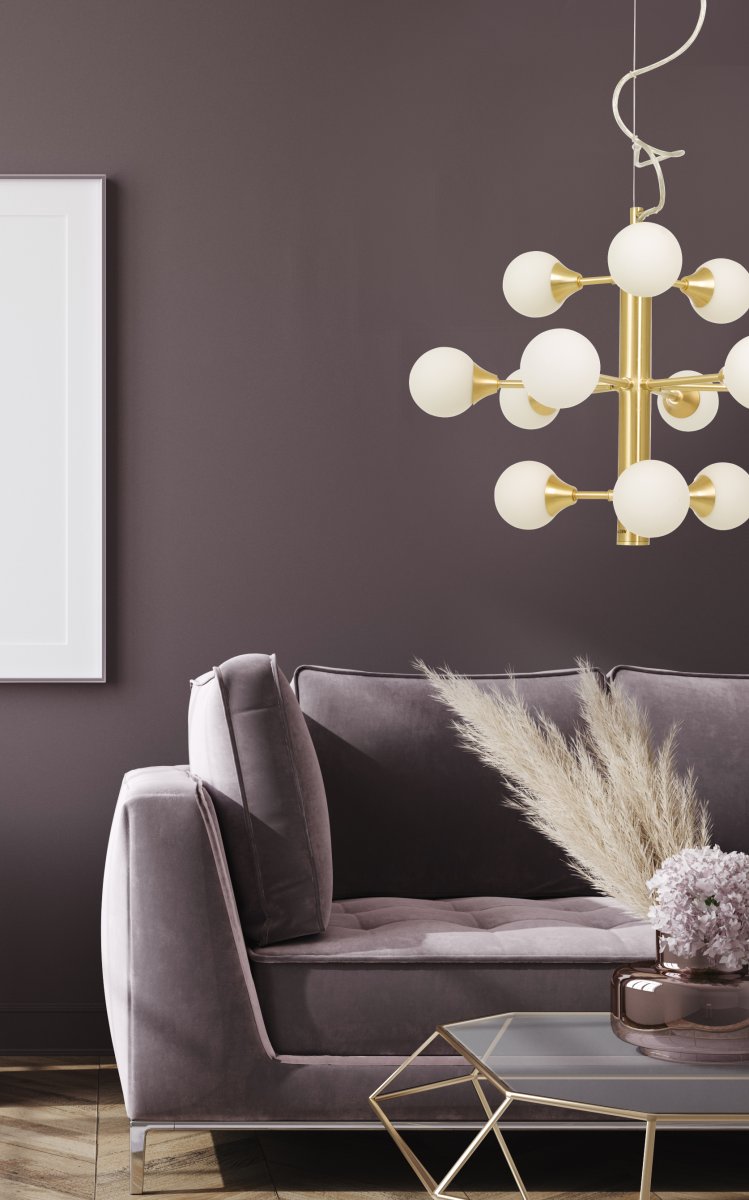 Cosmos Ø50 Matt Brass kattovalaisin valmistajalta Aneta Lighting - Cosmos-kattovalaisin matta messinginväristä metallia ja 12 opaalivalkoista lasikuppia.