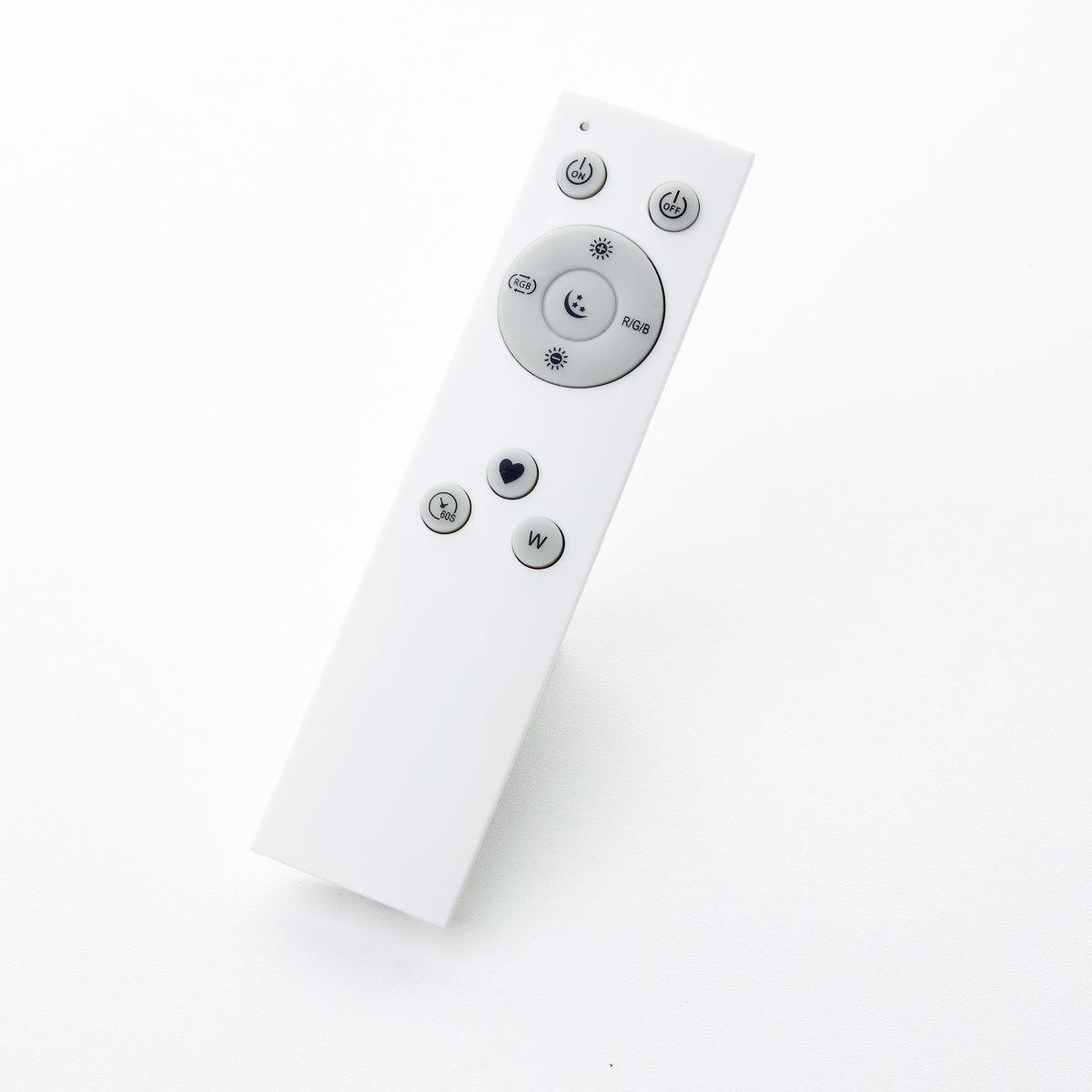 Lotti Ø50 Musta plafondi valmistajalta Brilliant - Värin ja valon säädön lisäksi Lotti tarjoaa älykkäitä toimintoja, kuten ajastimen ja yövalotilan - kaikki helposti käytettävissä kaukosäätimellä.