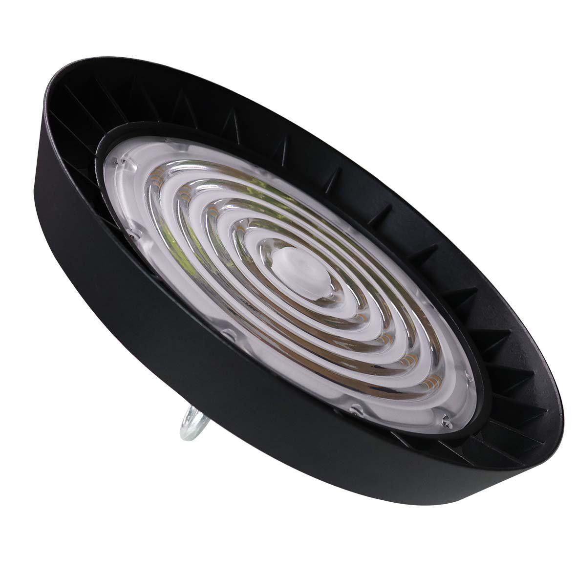 Highy High Bay 100W 4000K Musta valmistajalta Designlight - Highy tarjoaa edullisen vaihtoehdon suurempien alueiden yleisvalaistukseen tinkimättä valonlaadusta.