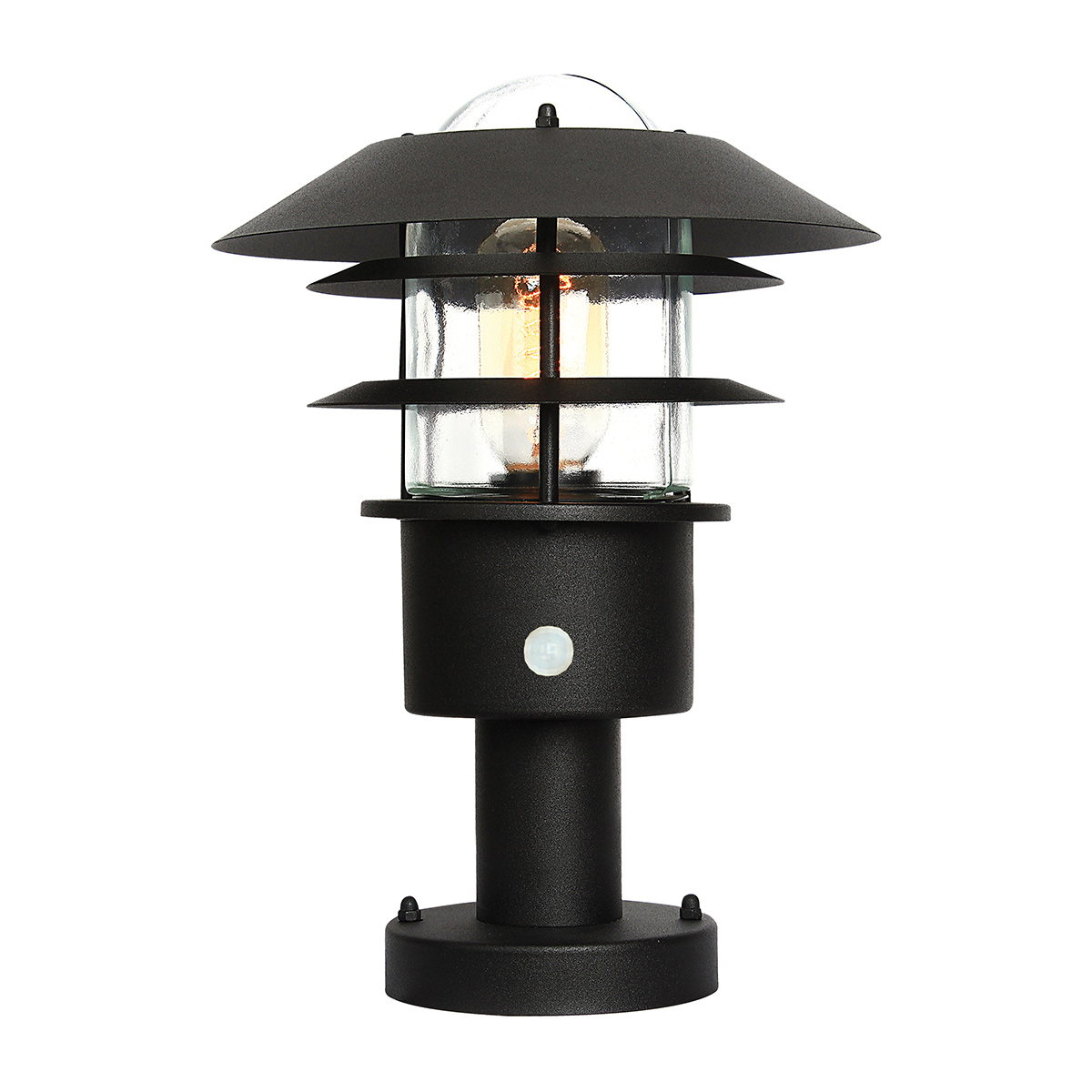 Helsingor PIR 30cm Musta valmistajalta Elstead Lighting - Tillverkad av rostfritt st&aring;l i svart finish och glas, erbjuder den en robust och v&auml;derbest&auml;ndig konstruktion som &auml;r perfekt vid uppfarter, entr&eacute;er eller tr&auml;dg&aring;rdsg&aring;ngar.