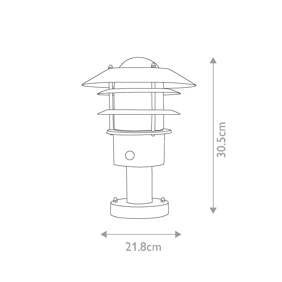 Helsingor PIR 30cm Musta valmistajalta Elstead Lighting - Tillverkad av rostfritt st&aring;l i svart finish och glas, erbjuder den en robust och v&auml;derbest&auml;ndig konstruktion som &auml;r perfekt vid uppfarter, entr&eacute;er eller tr&auml;dg&aring;rdsg&aring;ngar.